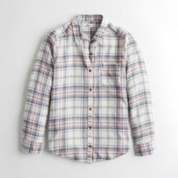 Hollister Tops - NWT Hollister Boyfriend Fit Plaid Flannel